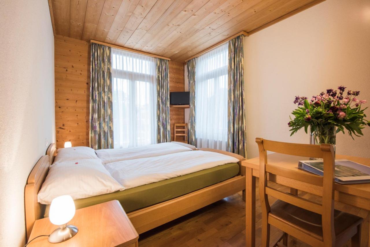 Hotel Alpenrose Beim Ballenberg Hofstetten bei Brienz Exterior photo