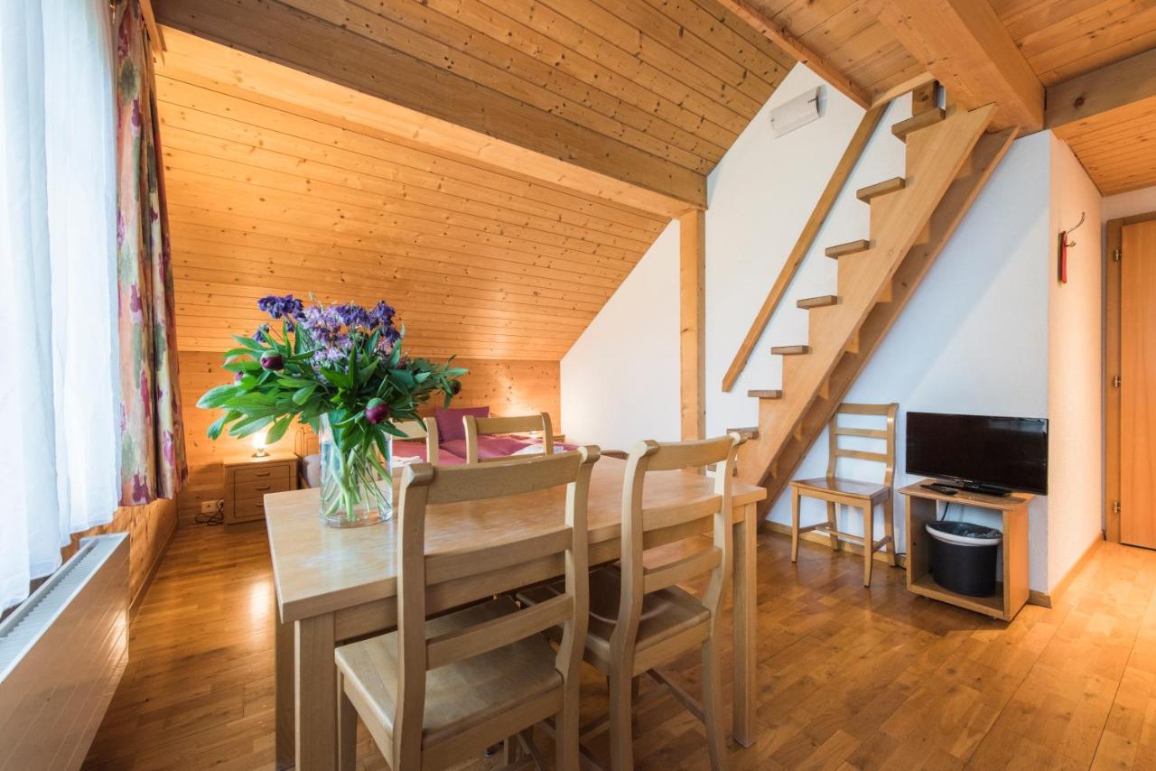 Hotel Alpenrose Beim Ballenberg Hofstetten bei Brienz Exterior photo